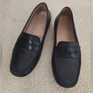 Naturalizer Women's Black Loafers